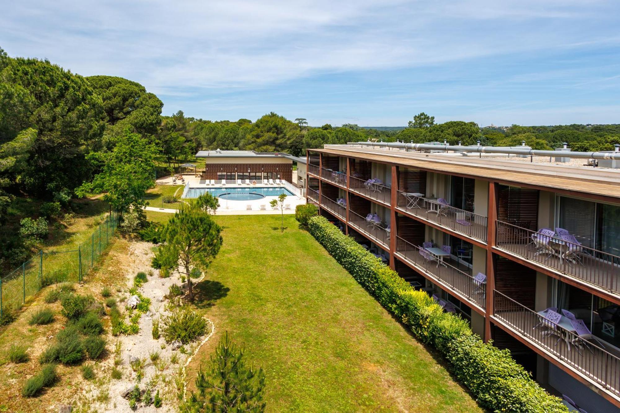 Residhotel Residence Pont Du Gard เรอมูแล็งส์ ภายนอก รูปภาพ