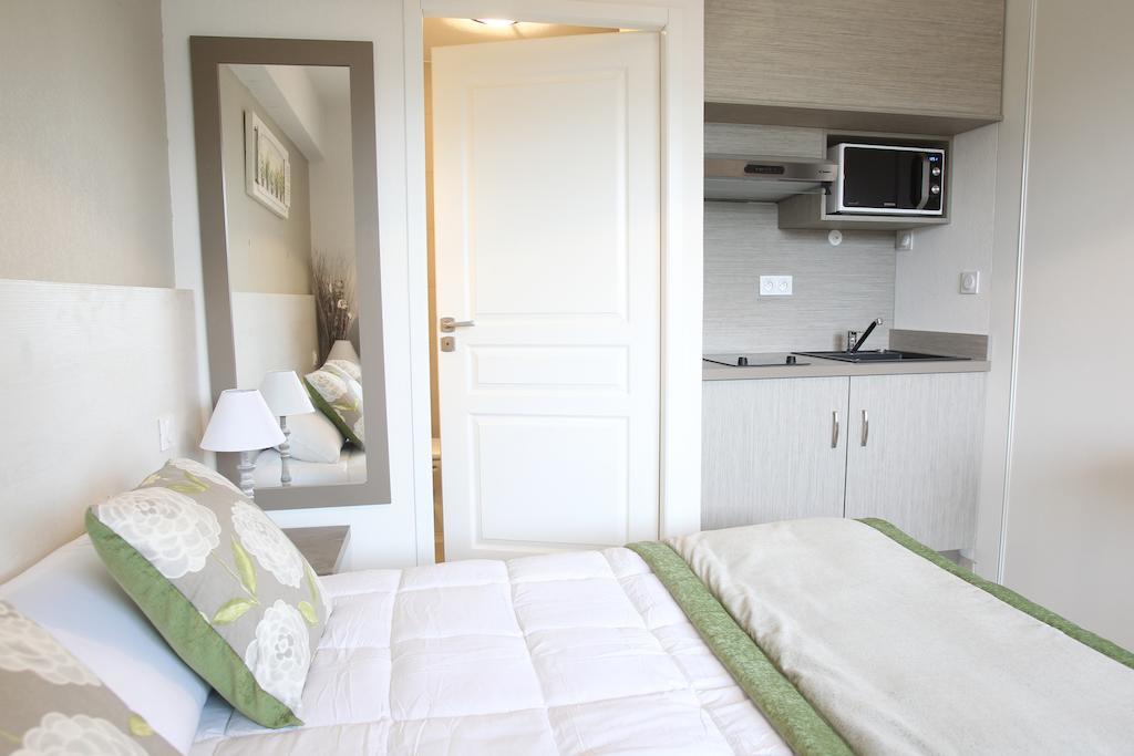 Residhotel Residence Pont Du Gard เรอมูแล็งส์ ห้อง รูปภาพ